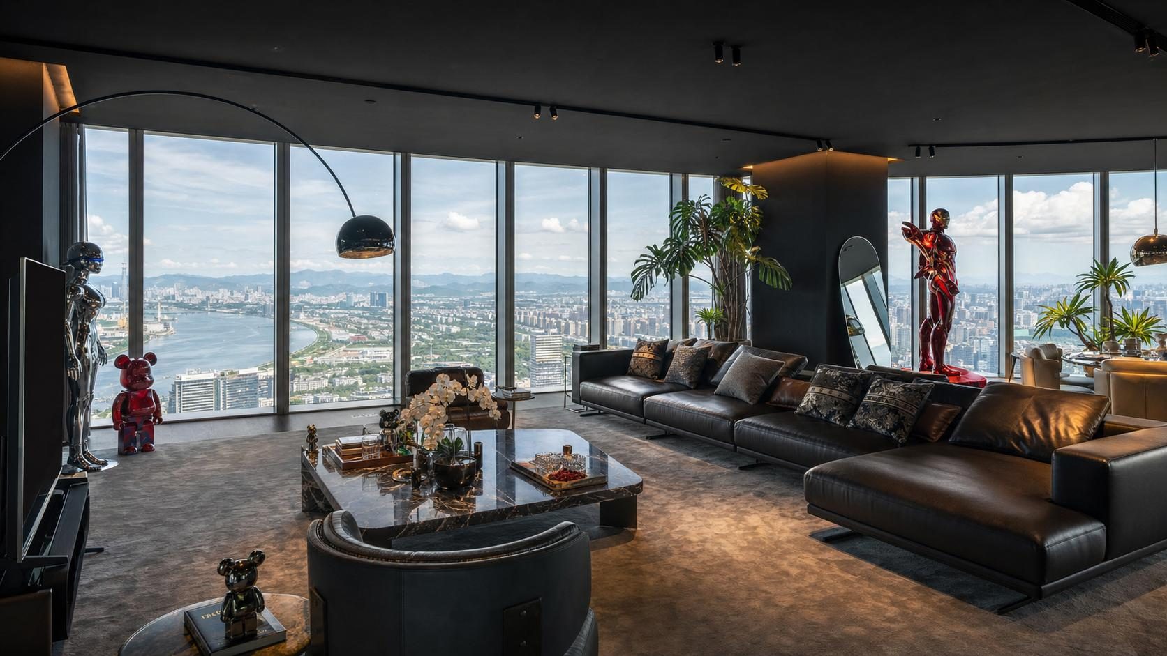 空中黑暗骑士 — MR ZHUO Penthouse